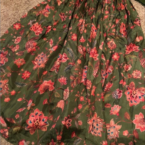 Indian Pakistani Wedding Mendhi Bridal Lengha - Picture 7 of 10